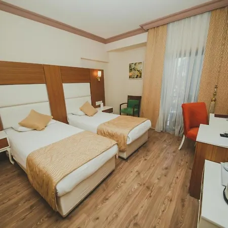 Royal Hotel
